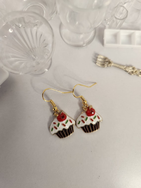 Miniature food kawaii boho kitschy cupcake earrings