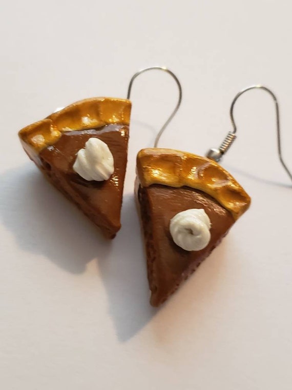 Pumpkin pie earrings miniature food jewelry pumpkin spice fall jewelry Miniaturefoodjewelry Thanksgiving jewelry