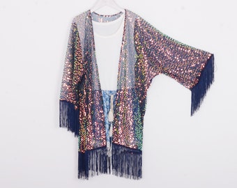Pailletten Kimono mit Fransen: Marineblaue Sommer-Vertuschung