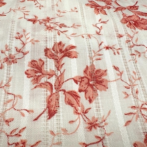 50-tals Melon Dimity vintage bomullstyg, rester av blommigt, lätt transparent, lantlig köksgardiner, förkläde, dockkläder, pris styck 36 x 27 +