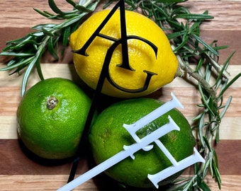 Custom Initial Drink Stirrers – Wedding Cocktail Sticks, Acrylic Skewers