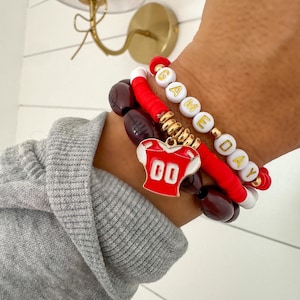 Personalized Football Team Beaded Bracelet: Custom Colors, Game Day Jewelry