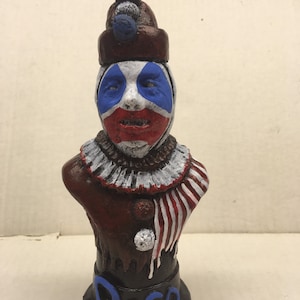 Pogo the Clown John Wayne Gacy Bust Statue Hand Made Horror