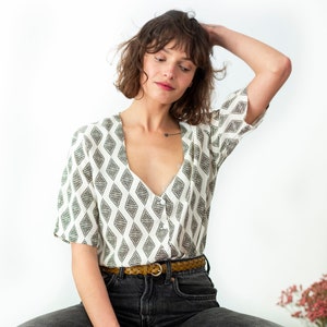 Elegant Blouse, Women Button Shirt, 3/4 Sleeves Shirt, Geometric Print Blouse, Minimalist Blouse, Sweetheart Neckline Top, Women's Clothing image 3