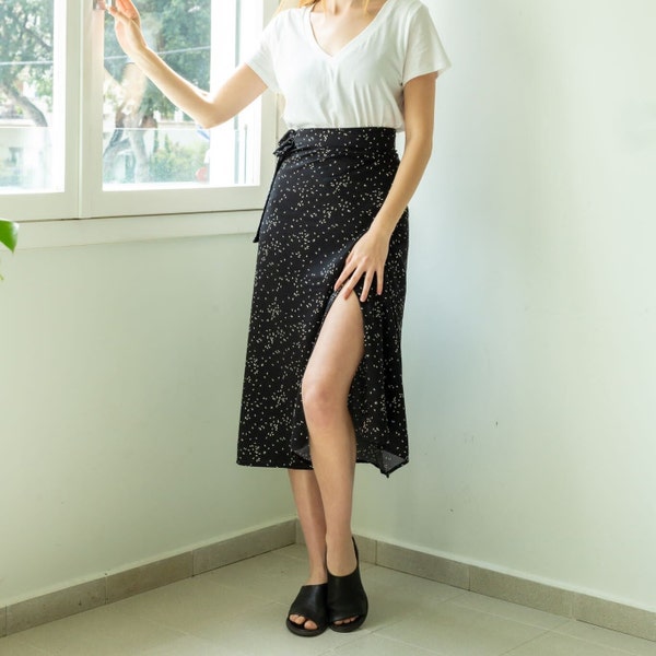 Spiral Pleated Wrap Midi Skirt | 8-10