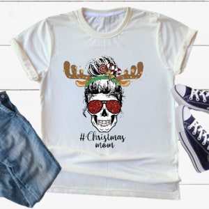 Christmas mom, christmas mom shirt, christmas shirt, Mom christmas , Christmas mom tshirt, Christmas shirt, Momlife, mom life, Im a mom
