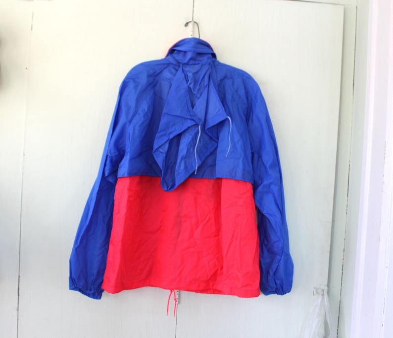 Raewiks windbreaker size-large