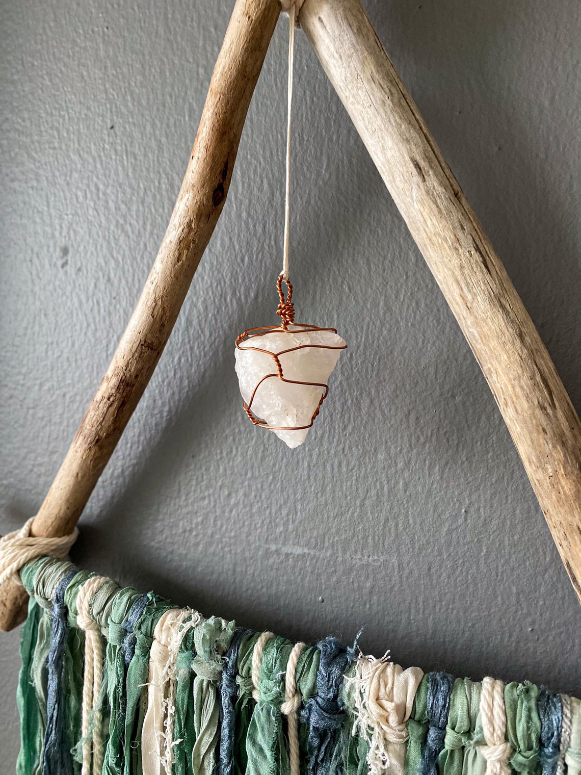 Crystal Wall Hanging / White Quartz Crystal / Driftwood Etsy
