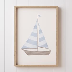 Impresión de velero de acuarela, decoración náutica azul pastel para habitación infantil, arte de pared de barco imprimible, decoración de playa costera de viaje para habitación de niños pequeños