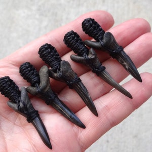 Fossilized Shark Tooth pendant, black Shark Tooth Tribal pendant, protection men amulet, Men jewelry gift, macrame necklace gift for him