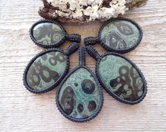 Green Kambaba Jasper macrame necklace, Gemstone Pendants, Crocodile Jasper jewelry, macrame stone pendant