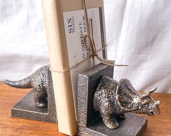 Dinosaur cast iron bookends vintage style / Triceratops dinosaur vintage statue bookends