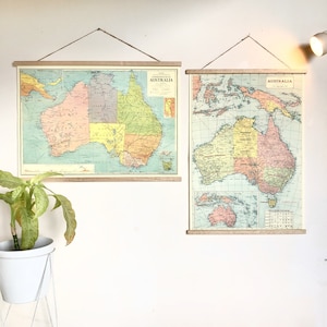 Vintage Landkarte Australien Poster mit optionalem Wandhänger aus Holz