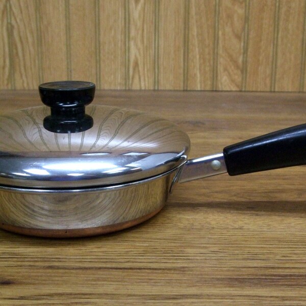 1801 Revere Ware Skillet 7 Seven Inch Clinton IL 90e Frying Saute Pan Stove Kitchen Baking Cooking Copper Clad Bottom Stainless Lid Vtg VGUC