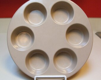 Vintage Anchor Hocking Microwave AND Conventional Oven Muffin Biscuit Cupcake Pan Dish Tin Six 6 Muffin Compartments PM447TI 486 Excellent