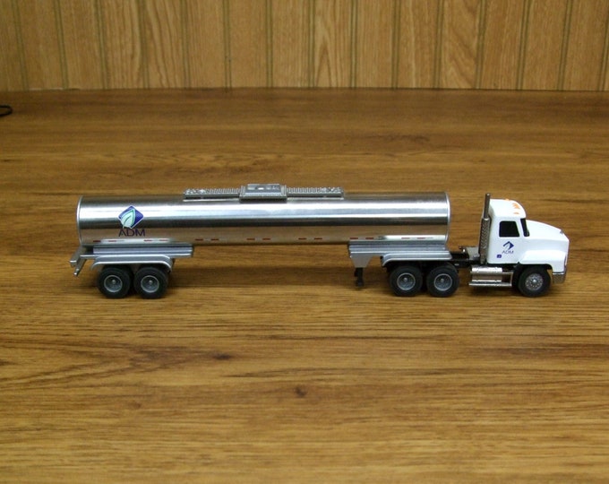 Penjoy ADM Mack Truck CH 600 Tanker 1/64th Scale Semi Die Cast Model Mt