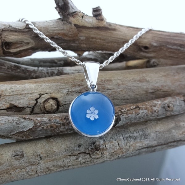 SnowCaptured Real Preserved Snowflakes™ Pendant Necklace: Sterling Silver and Blue Agate