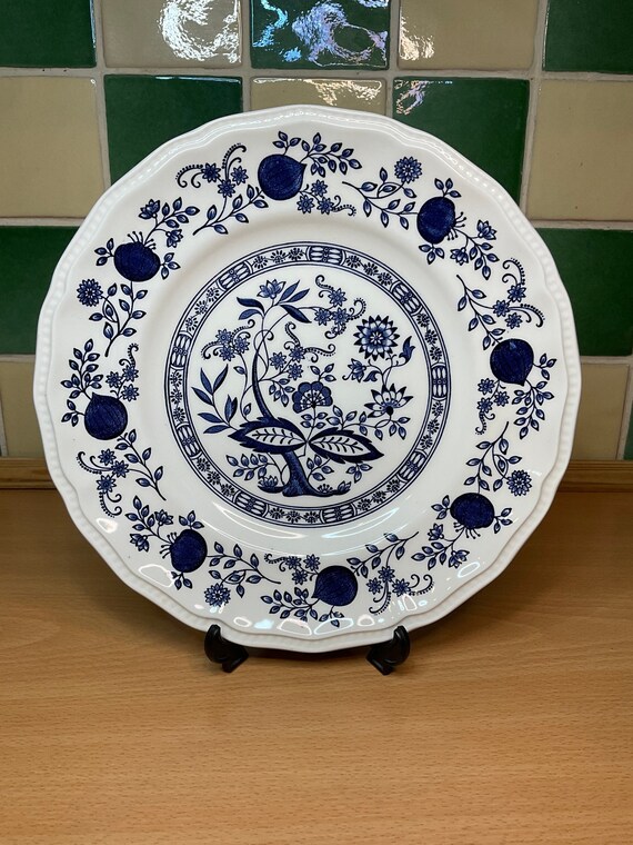 Kensington Staffordshire Ironstone Coventry Blue Dinner Plates. 1950s/60s Vintage.