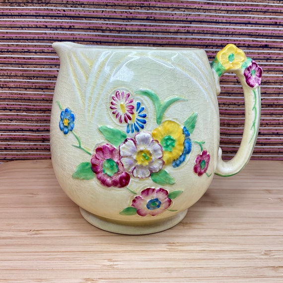 Art Deco ‘Gardenia’ Embossed Floral Decorative Jug / Primrose Yellow / Stamped England 616 / 1930s Vintage Home Decor Accessory / Vase