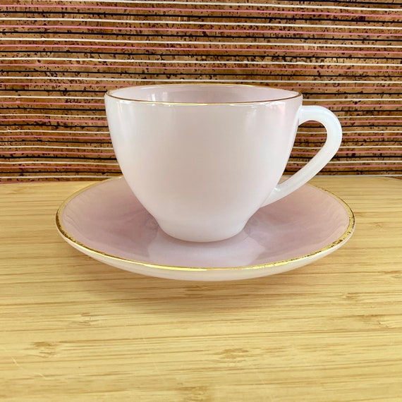 Arcopal ‘Opale’ Pink Tint 8.5 cm Cup and 14 cm Saucer / 1960s / Mid Century Milk Glass / Opalescent / Gold Trim / Single Set / Home Decor