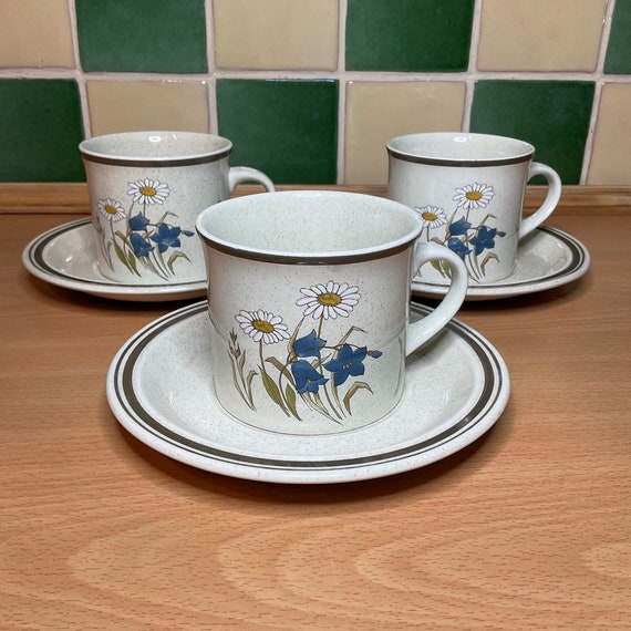 Royal Doulton Hill Top Cup and Saucer Sets and Single Saucers. 1970s Vintage.