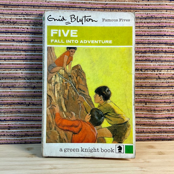 Vintage 1968 ‘Five Fall Into Adventure’ by Enid Blyton / Knight Books Collectable Series / Number 9 / Adventure Book / Complete A Set
