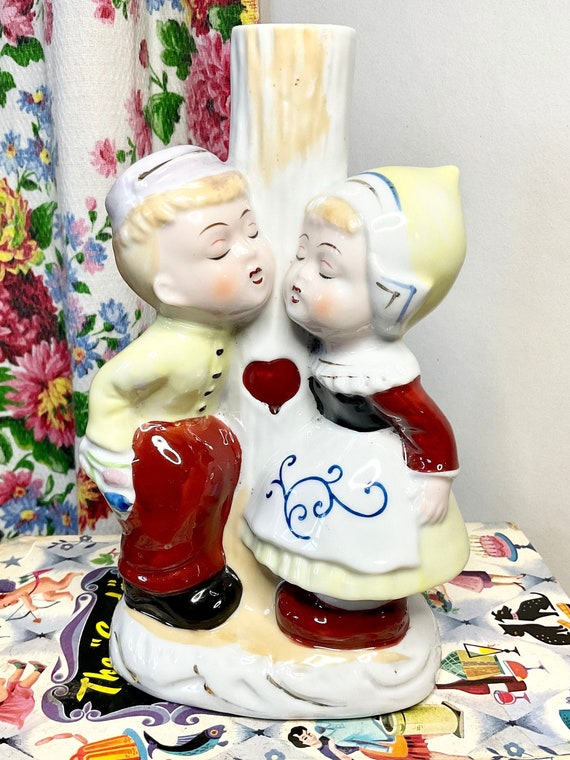 Kissing Dutch Children Ceramic Lamp Base. 1950s-60s Vintage.