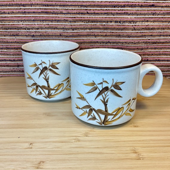 Pair of Doverstone Bamboo Pattern Cups / Yellow and Brown / 1970s Vintage / Retro Tableware and Kitchen Crockery / Home Decor Accessory
