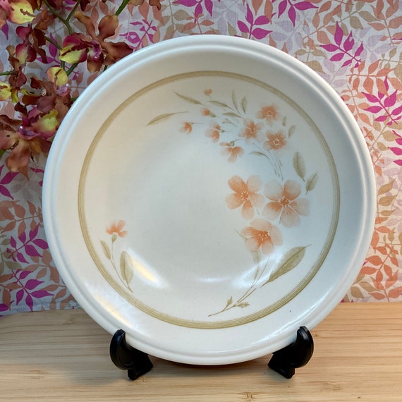 Vintage 1980s Biltons Peach and Pale Brown Floral Soup Or Cereal Bowls / Retro Tableware / 80s Home Decor Accessory / Everyday Vintage