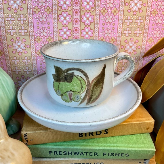 Vintage 1970s Denby ‘Troubador’ Cup and Saucer Sets / Stoneware / Retro Tableware / Vintage Home Accessory / Green Floral / Hand Painted