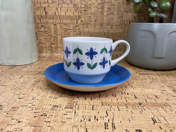 Midwinter ‘Roselle’ Cup And Blue Saucer Sets. 1960s Vintage.
