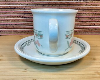 イギリス製 BOW Fine Porcelain ティーポット花蝶々急須 - メルカリ