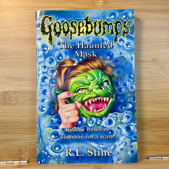 Vintage 1993 Goosebumps ‘The Haunted Mask’ by R. L. Stine / Hippo Books Collectable Series / Spooky Adventure Story Book / Young Reader