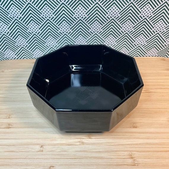Vintage 1980s Arcoroc ‘Octime’ Octagonal Soup Or Cereal Bowl / Retro Tableware / 80s Home Decor Accessory / French Black Glass