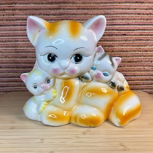 Regalo salvadanaio gatto personalizzato per bambini, salvadanaio gattino in  ceramica personalizzato con calligrafia scritta a mano, regalo baby shower,  regalo amante dei gatti -  Italia