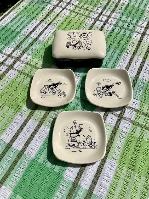 Wade Roy Davis ‘Ready Mixed Concrete’ Trinket Dish and Three Matching Pin Trays. 1960s Vintage.