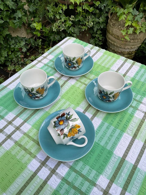 Barratts Of Staffordshire Blue and Mustard Floral Cups and Saucers. 1970s Vintage.