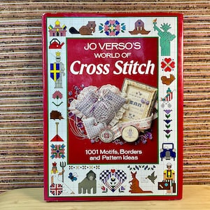 Vintage 1994 ‘Jo Verso’s World of Cross Stitch - 1001 motivos, bordas e ideias de padrões’ / Grande capa dura ilustrada / Projetos e padrões