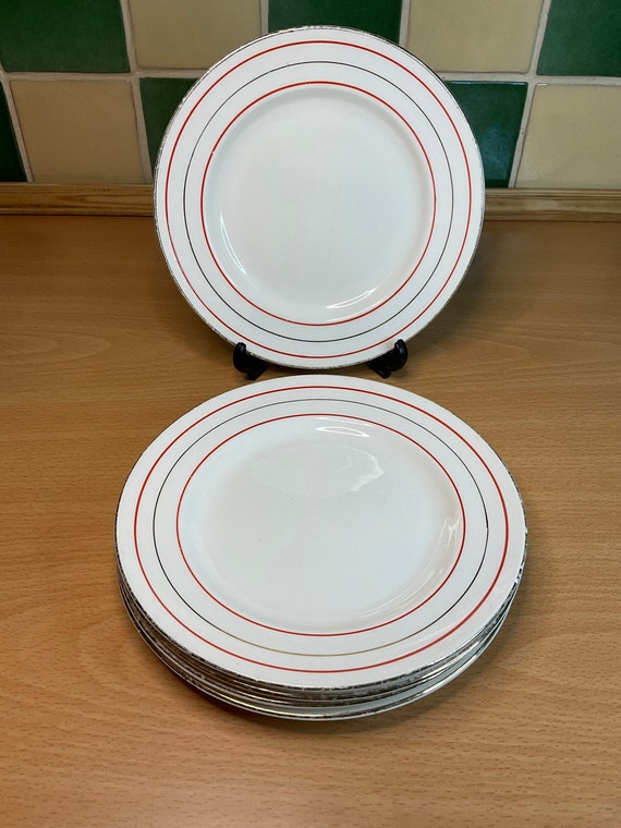 Thomas Forester Phoenix Ware Wartime Concentration Scheme Side Plates. 1940s Vintage.