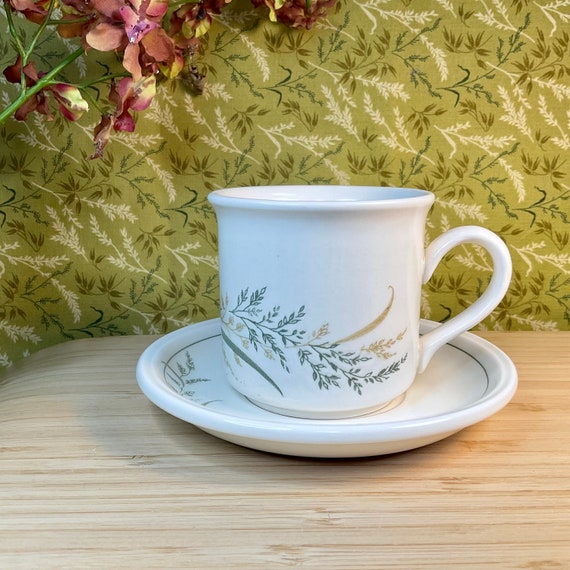 Vintage 1980s Biltons Staffordshire Tableware Mustard and Olive Green Grass Design Cup and Saucer Set / Retro Tableware / 80s Home decor