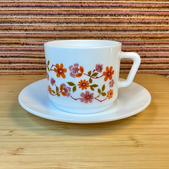 Arcopal ‘Scania’ Cup and Saucer Sets and Single Cups / 1970s Vintage / Milk Glass / Cute Floral / Retro Tableware & Kitchen Crockery