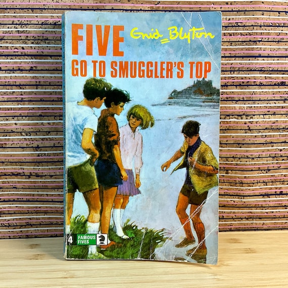 Vintage 1975 ‘Five Go To Smuggler’s Top’ by Enid Blyton / Knight Books Collectable Series / Number 4 / Adventure Story Book