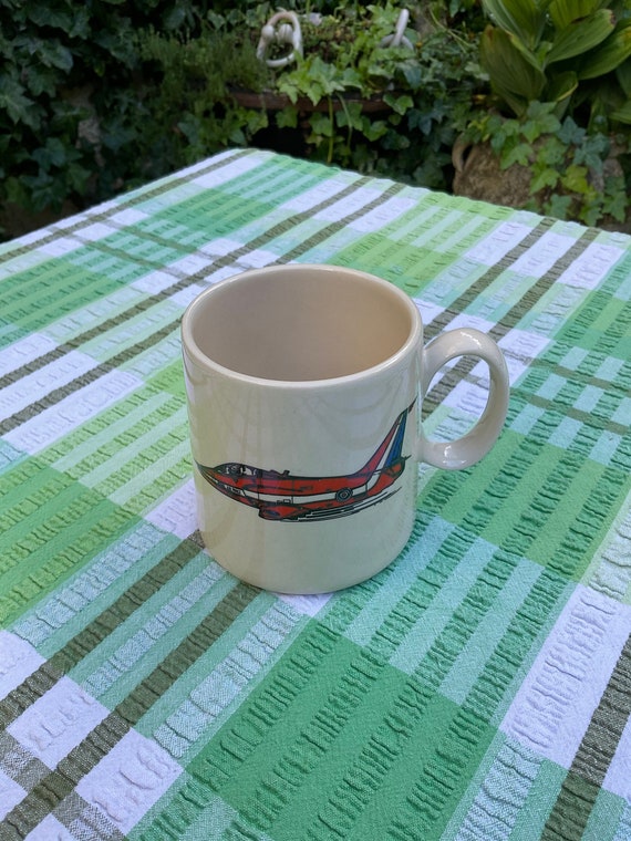 Wendos Ltd RAF Red Arrows Regimental Badge Mug. 1980s/90s Vintage.