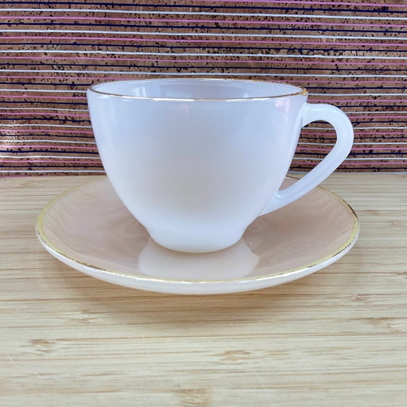 Arcopal ‘Opale’ Peach Tint 8.5 cm Cup and 14 cm Saucer / 1960s / Mid Century Milk Glass / Opalescent / Gold Trim / Single Set / Home Decor