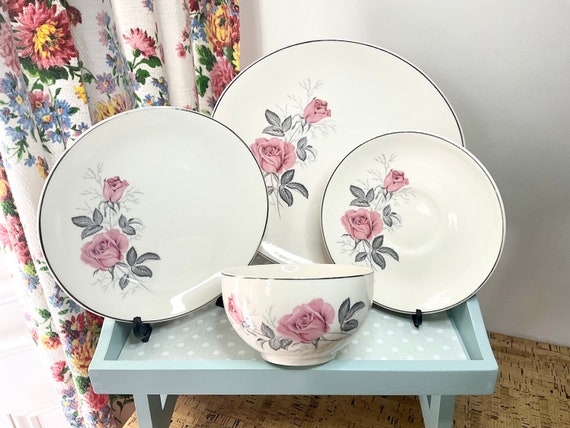 Johnson Bros ‘Rose Odell’ Tableware. 1950s Vintage.