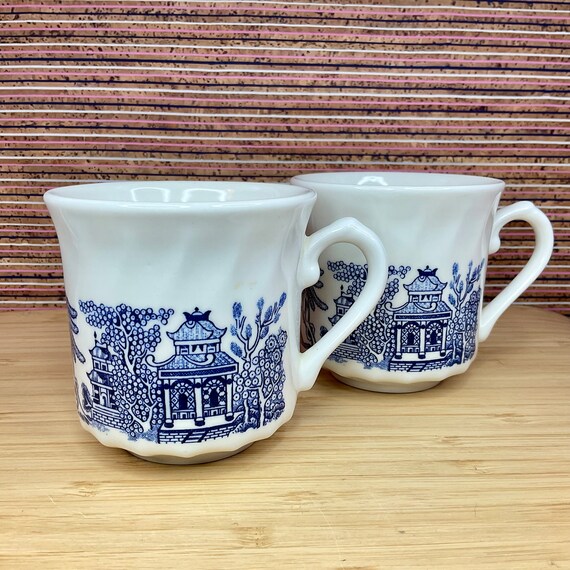 Pair of Churchill Willow Pattern Cups / Traditional Blue & White Crockery / 1980s Vintage / Collectable / Retro Tableware