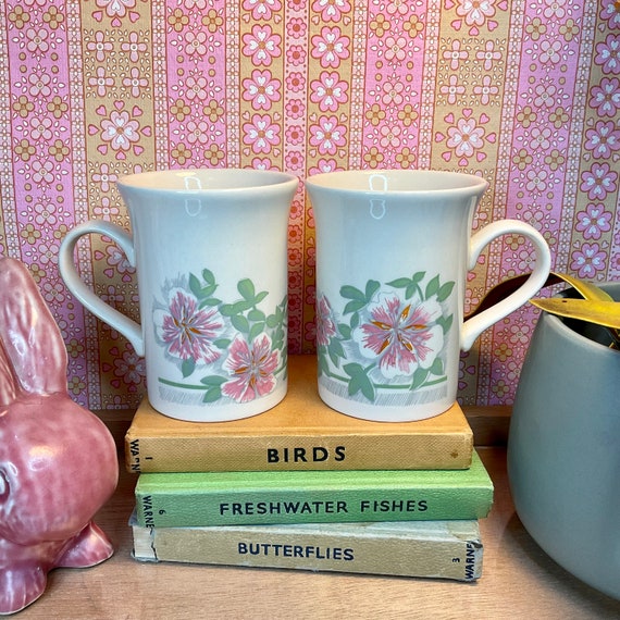 Pair Of Vintage 1980s Kiln Craft Floral Mugs / Mint Green and Dusky Pink / Pastel Flowers / Retro Tableware / 80s Home Accessory / Gift