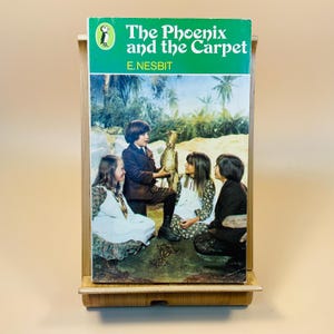 Édition pingouin 1981 du phénix et du tapis par E. Nesbit - illustré par H. R. Millar - cadeau nostalgique idéal ou copie de remplacement