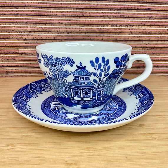 Churchill Willow Pattern Cup and Saucer Sets / Single Cups / 1980s Vintage / Traditional Blue White Crockery / Retro Tableware / Home Decor