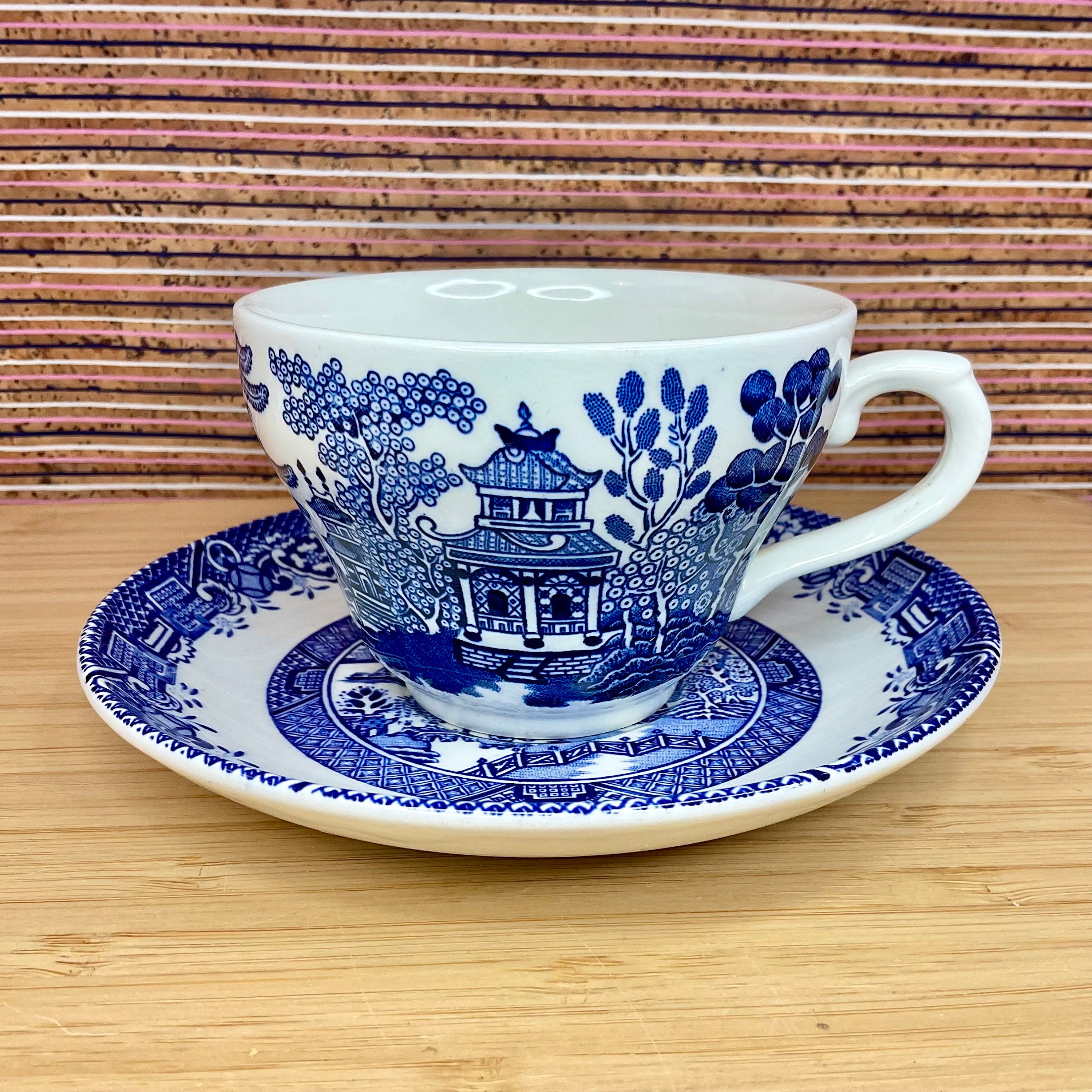 Dinnerware Willow Pattern Cups Churchill England Willow Pattern